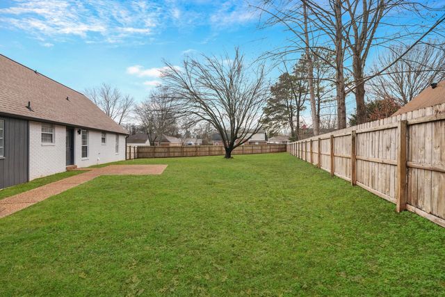 105 Carolina Ct, Smyrna, TN 37167