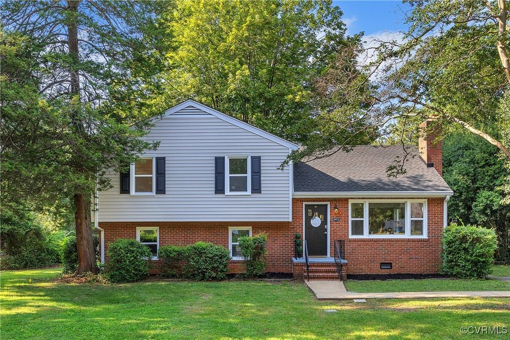 8912 Michaux Ln, Henrico, VA 23229