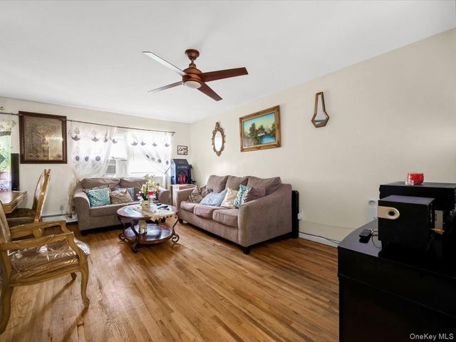 42 Autumn Avenue, Brooklyn, NY 11208
