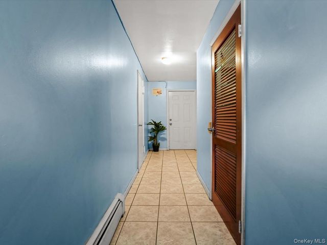 42 Autumn Avenue, Brooklyn, NY 11208
