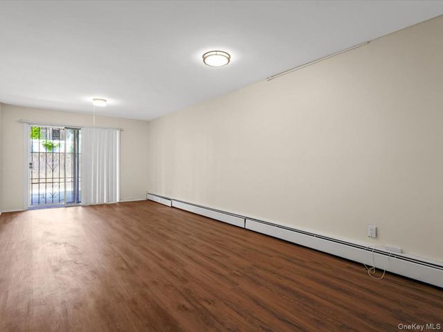 42 Autumn Avenue, Brooklyn, NY 11208