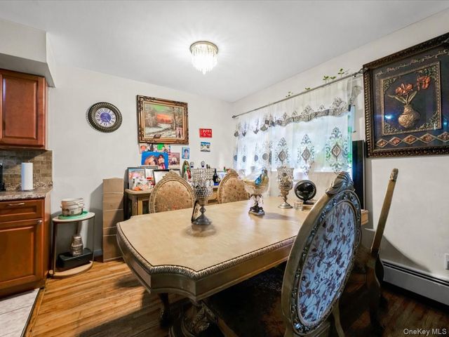 42 Autumn Avenue, Brooklyn, NY 11208
