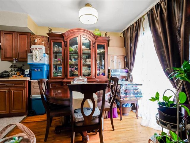 42 Autumn Avenue, Brooklyn, NY 11208
