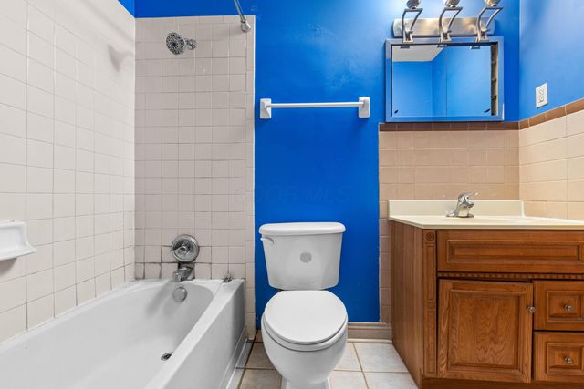 6672 Bartlett Road, Reynoldsburg, OH 43068