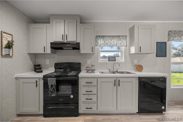 1560 NE 162nd Street, Citra, FL 32113