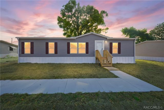 1560 NE 162nd Street, Citra, FL 32113