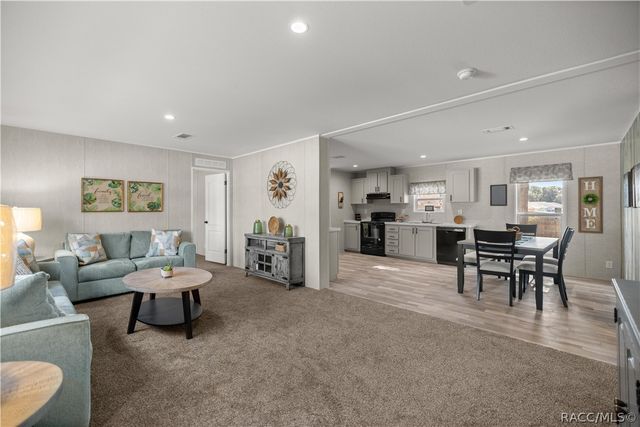 1560 NE 162nd Street, Citra, FL 32113