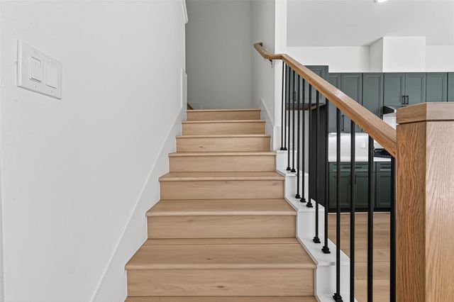951 Highland Light Lane, Houston, TX 77091