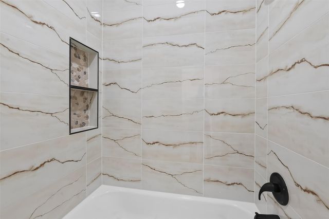 951 Highland Light Lane, Houston, TX 77091