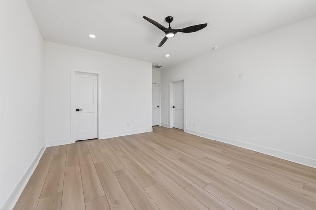 951 Highland Light Lane, Houston, TX 77091