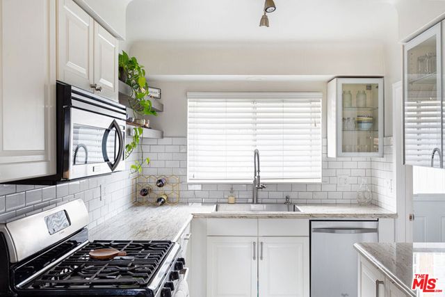 4205 W 59th Street, Los Angeles, CA 90043