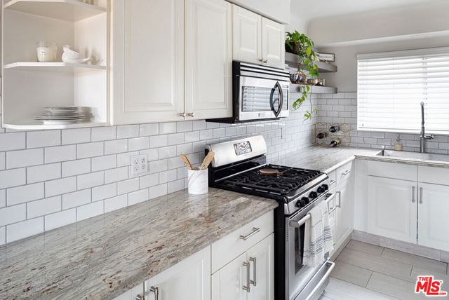 4205 W 59th Street, Los Angeles, CA 90043