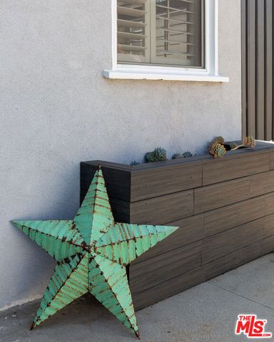 4205 W 59th Street, Los Angeles, CA 90043