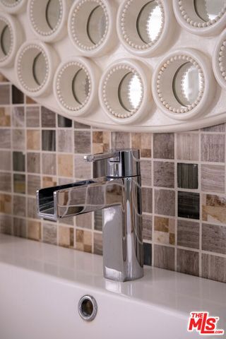 4205 W 59th Street, Los Angeles, CA 90043