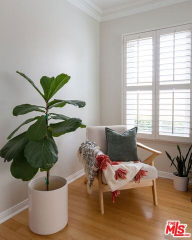 4205 W 59th Street, Los Angeles, CA 90043