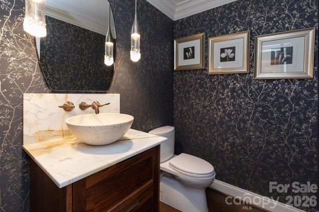 515 Crowfields Lane, Asheville, NC 28803