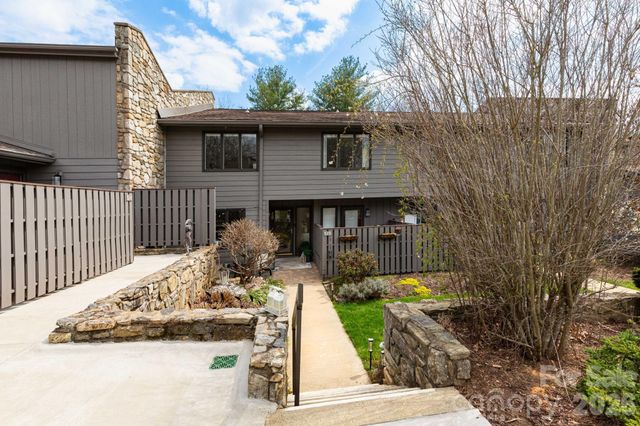 515 Crowfields Lane, Asheville, NC 28803