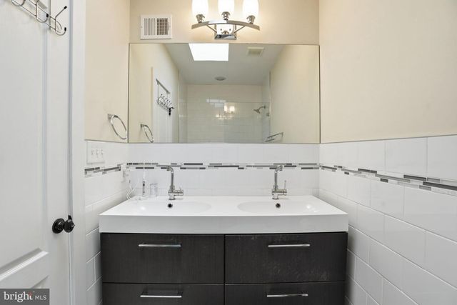 813 DELAFIELD PL NW, Washington, DC 20011