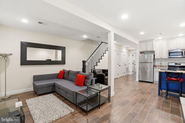 813 DELAFIELD PL NW, Washington, DC 20011