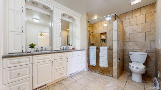 11 Robincrest Lane, Littleton, CO 80123