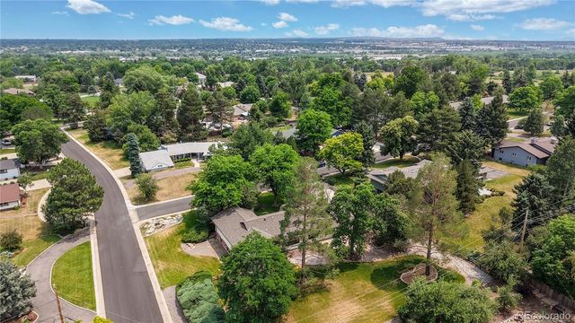 11 Robincrest Lane, Littleton, CO 80123
