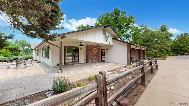 11 Robincrest Lane, Littleton, CO 80123