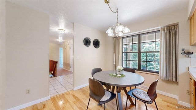 11 Robincrest Lane, Littleton, CO 80123