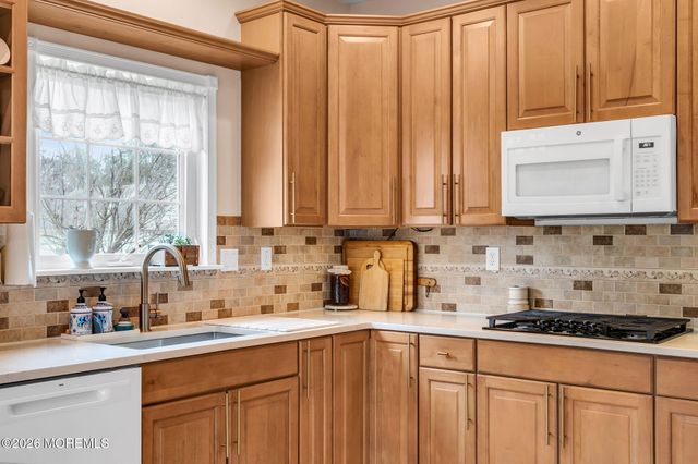 7 Murano Road, Manchester, NJ 08759