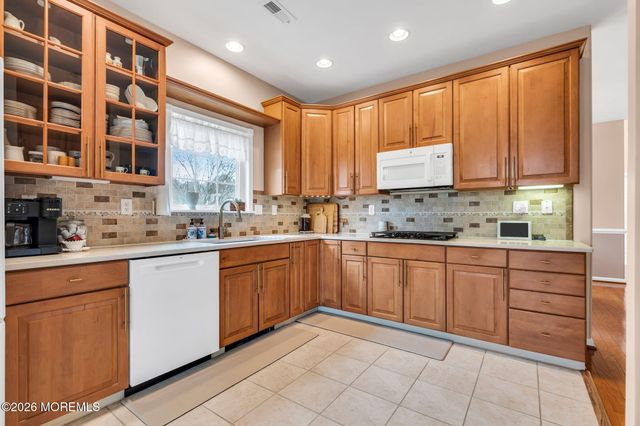 7 Murano Road, Manchester, NJ 08759