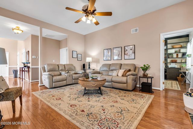 7 Murano Road, Manchester, NJ 08759