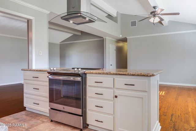 101 Alonda Drive, Lafayette, LA 70503