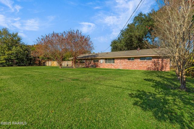101 Alonda Drive, Lafayette, LA 70503