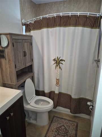 7709 W HANNA AVENUE A, Tampa, FL 33615