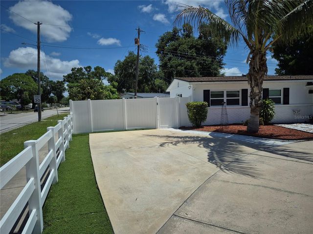 7709 W HANNA AVENUE A, Tampa, FL 33615