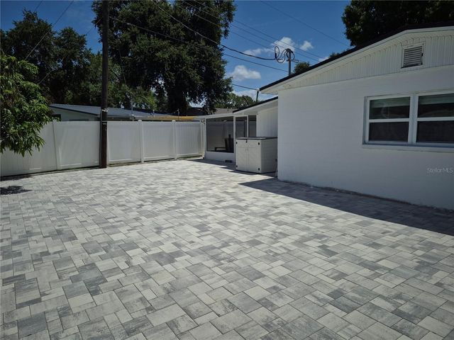 7709 W HANNA AVENUE A, Tampa, FL 33615