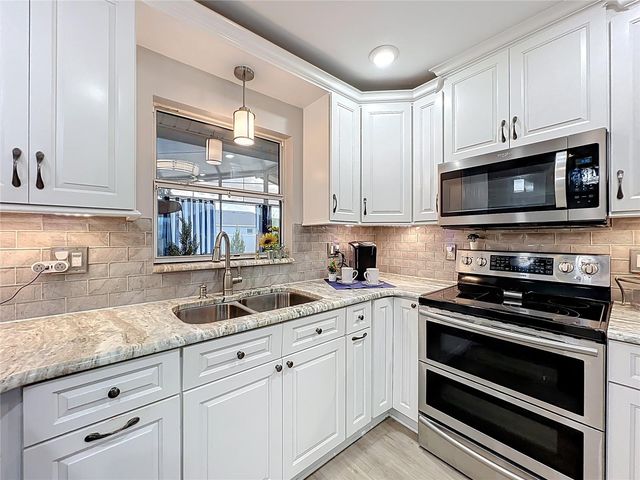 737 HARDWICK COURT, Orlando, FL 32825