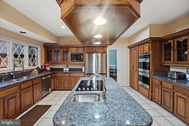 5600 BRADDOCK FARMS WAY, Clifton, VA 20124