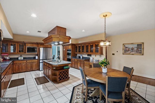 5600 BRADDOCK FARMS WAY, Clifton, VA 20124