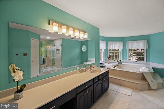 5600 BRADDOCK FARMS WAY, Clifton, VA 20124