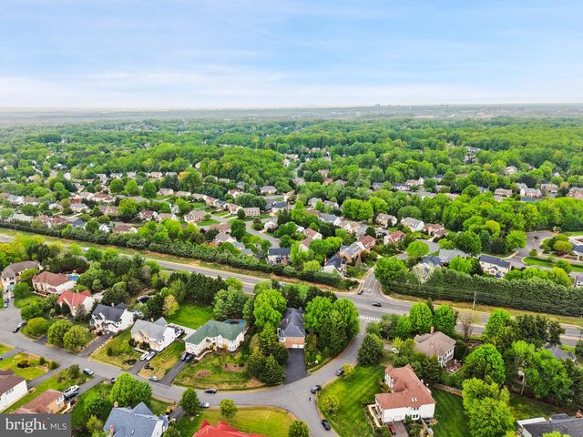 5600 BRADDOCK FARMS WAY, Clifton, VA 20124