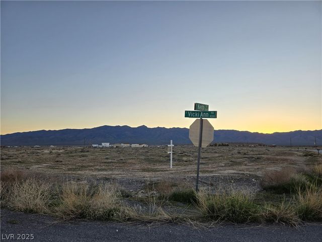 1971 Keith Street, Pahrump, NV 89048