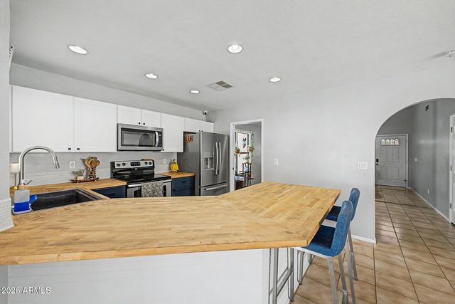 12605 S COCONINO Court, Phoenix, AZ 85044