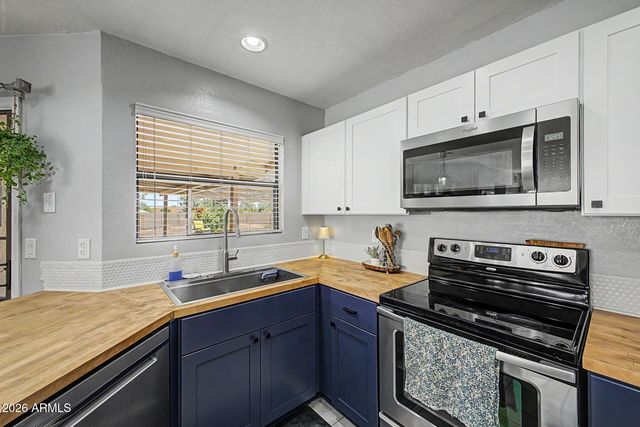 12605 S COCONINO Court, Phoenix, AZ 85044