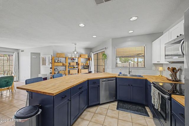 12605 S COCONINO Court, Phoenix, AZ 85044
