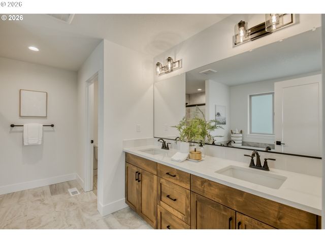 12125 Sw Turnagain Dr, Tigard, OR 97224