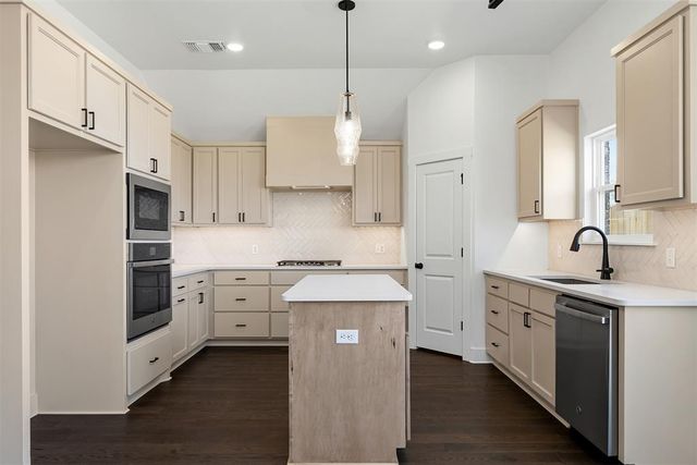 1115 Mount Irving Way, Norman, OK 73071