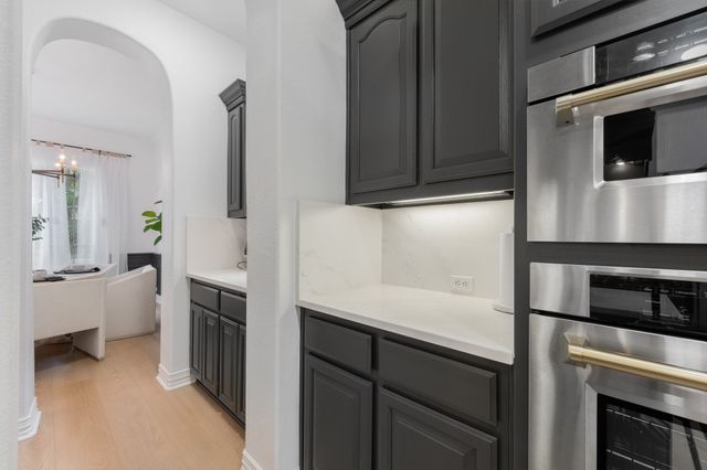 8605 Lindenwood Lane, Irving, TX 75063