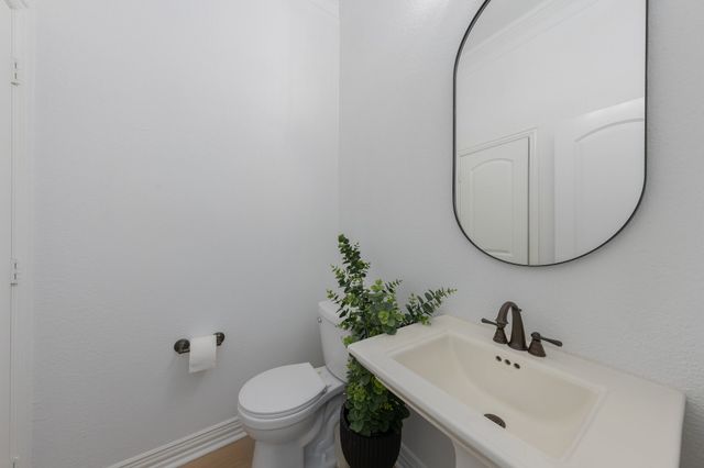 8605 Lindenwood Lane, Irving, TX 75063