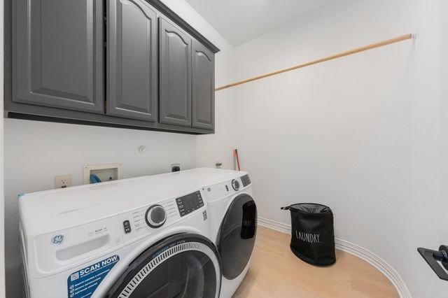 8605 Lindenwood Lane, Irving, TX 75063