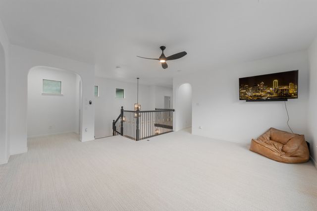 8605 Lindenwood Lane, Irving, TX 75063